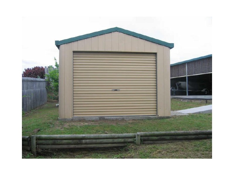 42 Lomandra Street, Boyne Island QLD 4680