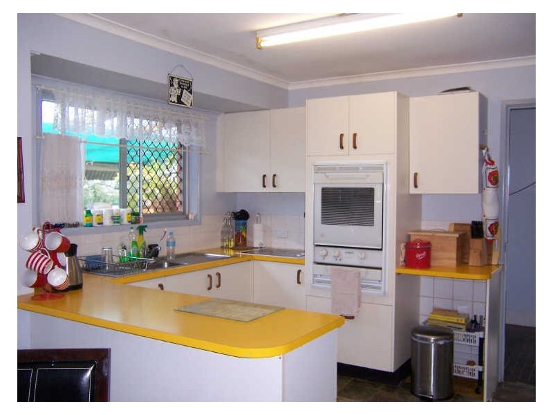 7 Chauvel Court, Boyne Island QLD 4680