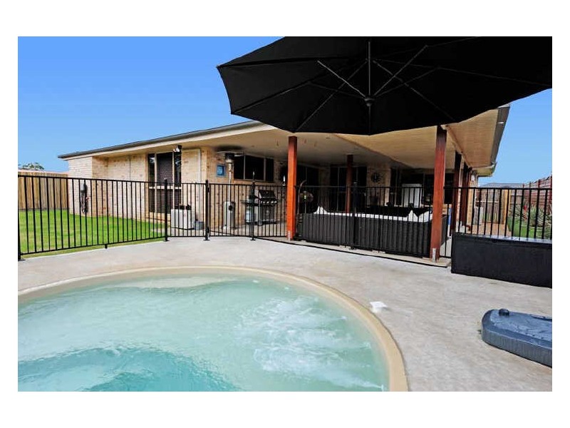 14 Longreach Court, Tannum Sands QLD 4680