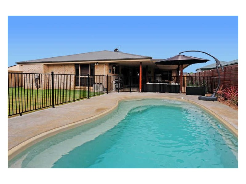14 Longreach Court, Tannum Sands QLD 4680