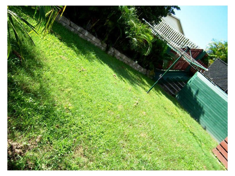 115 Malpas Ave, Boyne Island QLD 4680