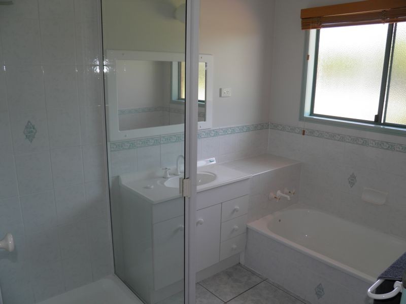 4 Silverton Drive, Tannum Sands QLD 4680