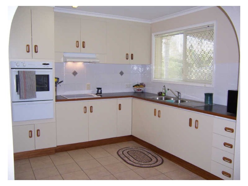 11 Polmaise Street, Boyne Island QLD 4680