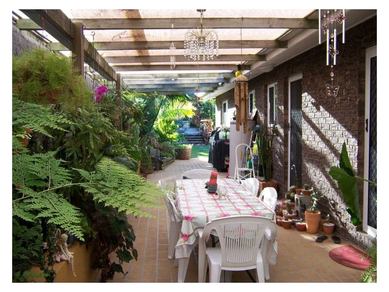 11 Polmaise Street, Boyne Island QLD 4680