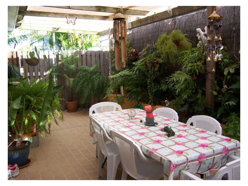 11 Polmaise Street, Boyne Island QLD 4680