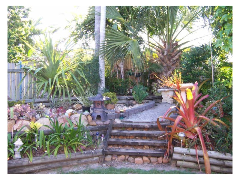 11 Polmaise Street, Boyne Island QLD 4680