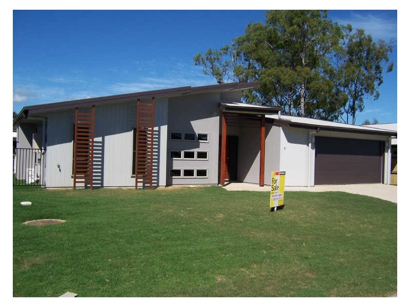 1/67 Bauhinia Street, Boyne Island QLD 4680