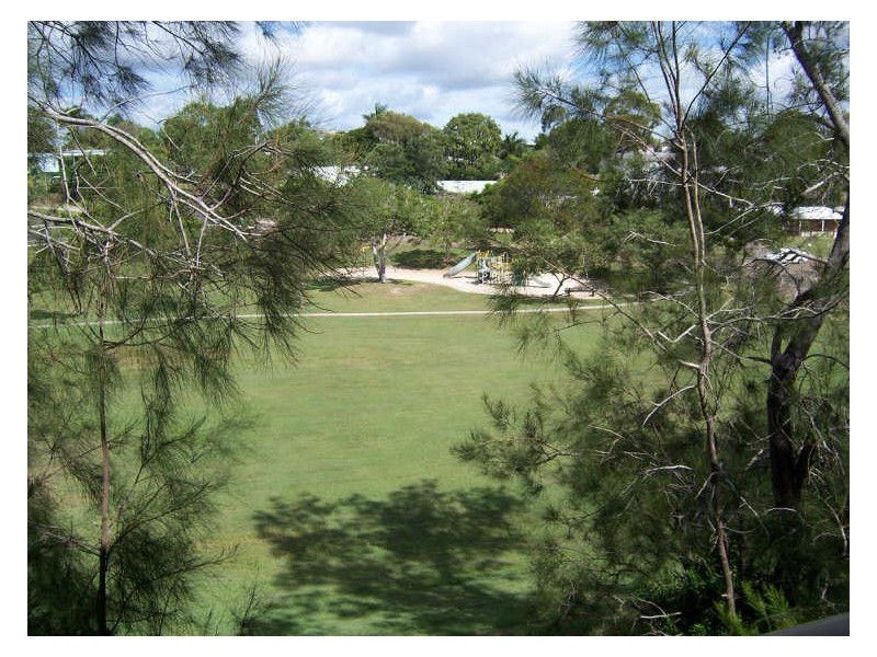 6/4 Pittsbay Crescent, Boyne Island QLD 4680