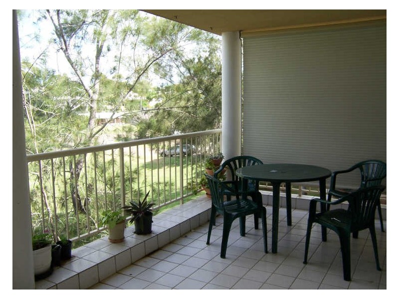 6/4 Pittsbay Crescent, Boyne Island QLD 4680