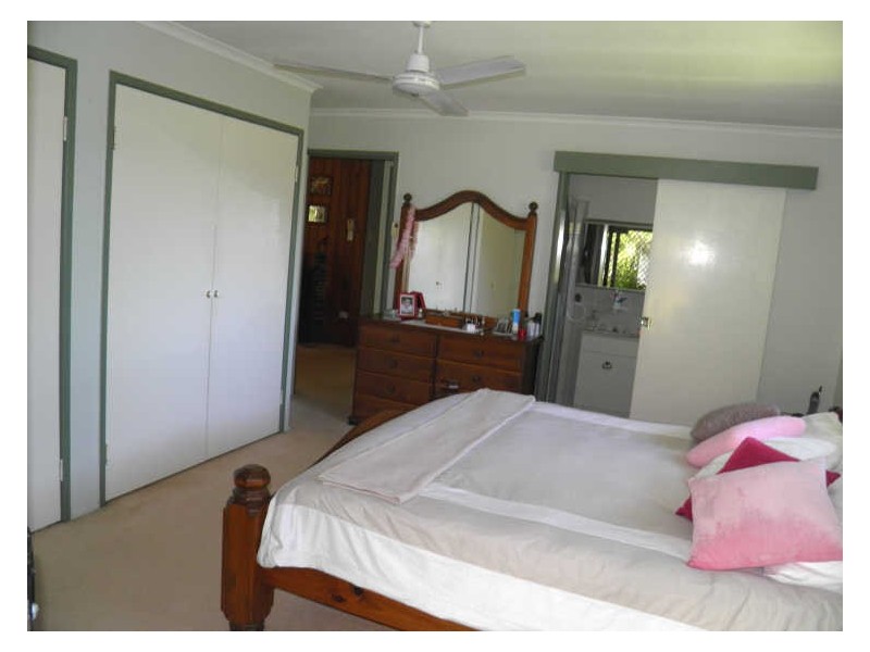 293 Awoonga Dam Road, Benaraby QLD 4680