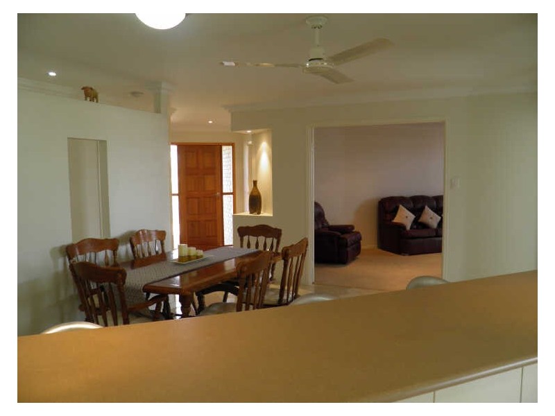 11 Stella Street, Boyne Island QLD 4680