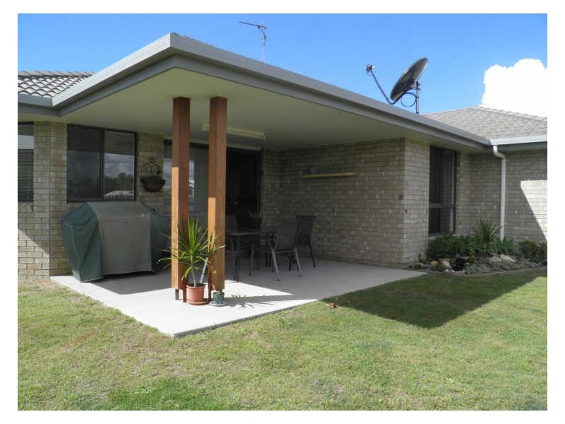 11 Stella Street, Boyne Island QLD 4680