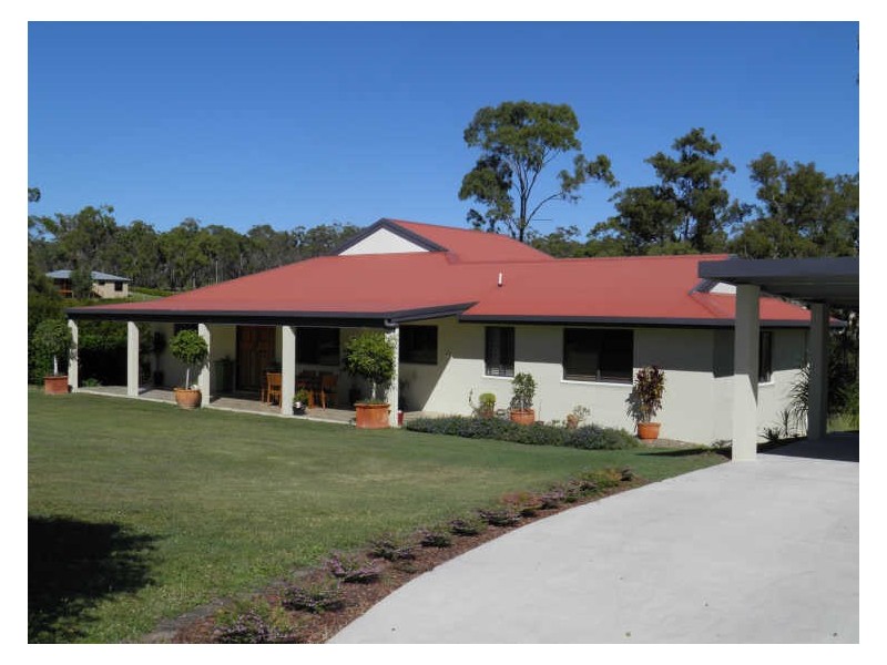 10 Yacht Road, Tannum Sands QLD 4680