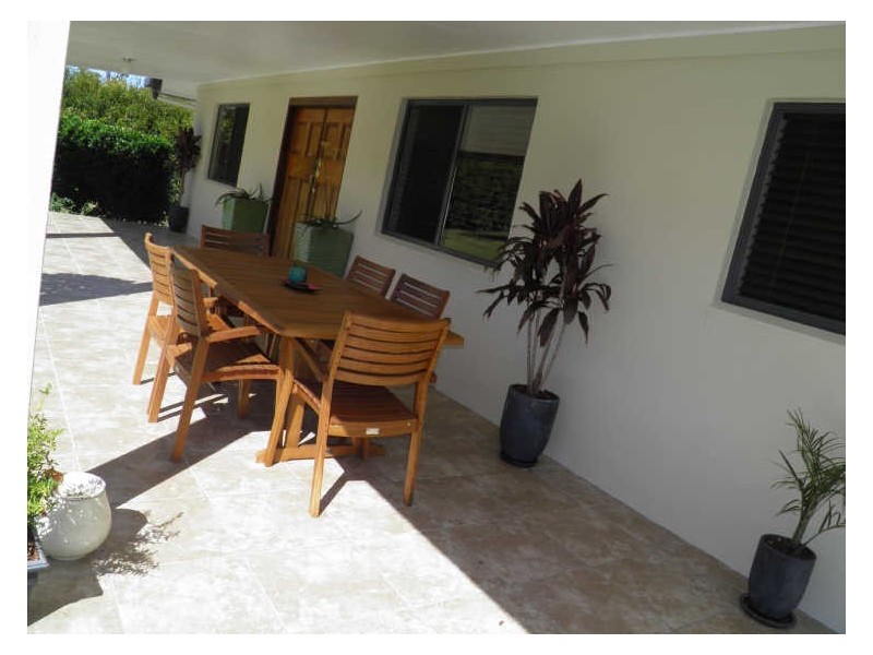 10 Yacht Road, Tannum Sands QLD 4680