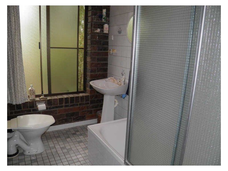 5 Alpine Avenue, Boyne Island QLD 4680