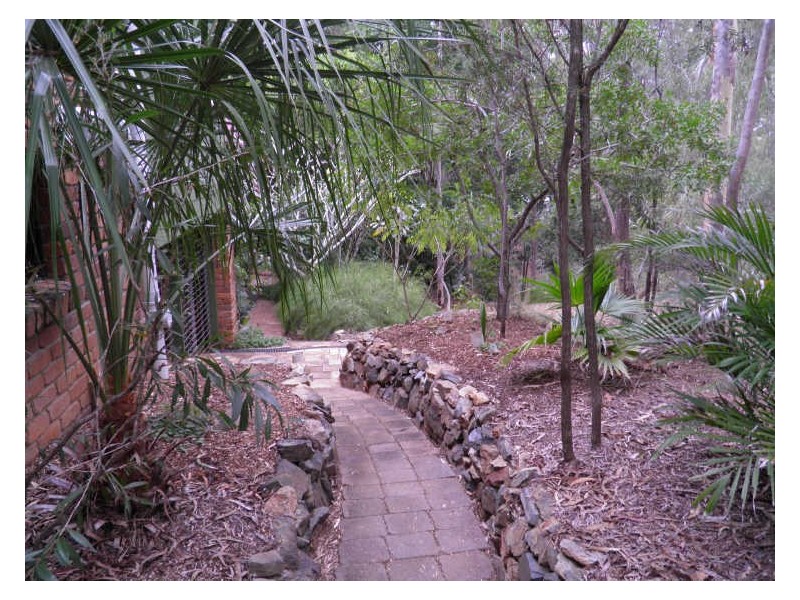 5 Alpine Avenue, Boyne Island QLD 4680