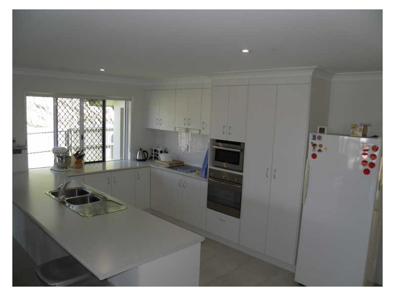 15 Bauhinia Street, Boyne Island QLD 4680
