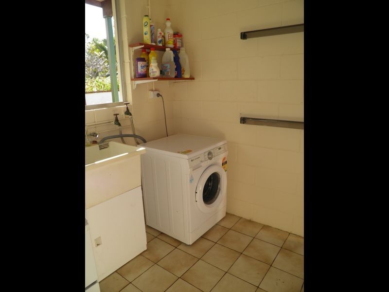 13 Alpine Avenue, Boyne Island QLD 4680