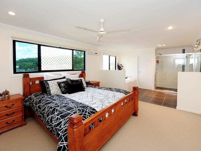 54 Golfview Drive, Boyne Island QLD 4680