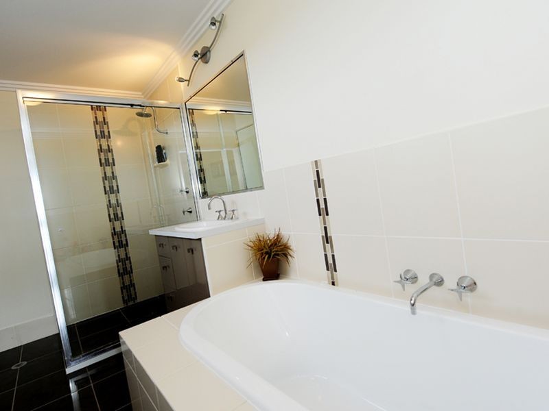 54 Golfview Drive, Boyne Island QLD 4680