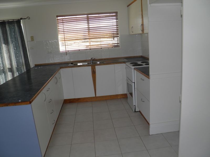 9 Sayre Crescent, Boyne Island QLD 4680