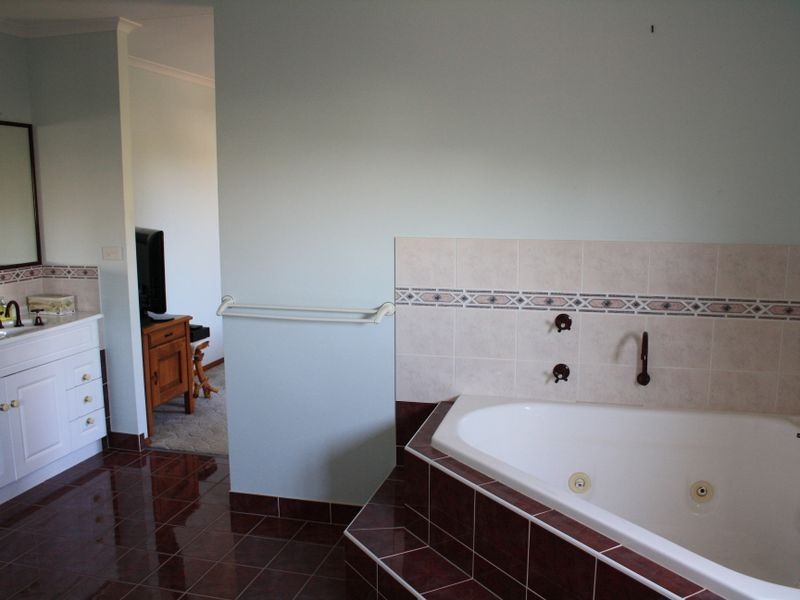 48 Keating Street, Tannum Sands QLD 4680