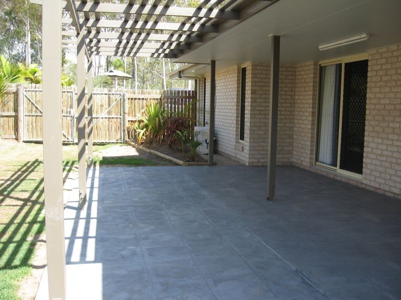 18 Richard Street, Boyne Island QLD 4680