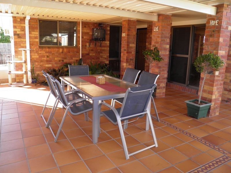 5 Chauvel Court, Boyne Island QLD 4680