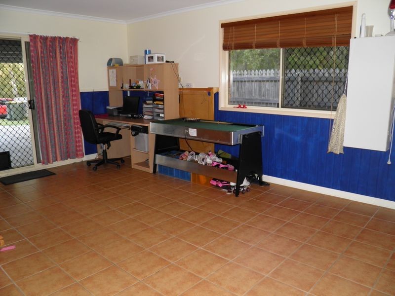 5 Banksia Street, Boyne Island QLD 4680