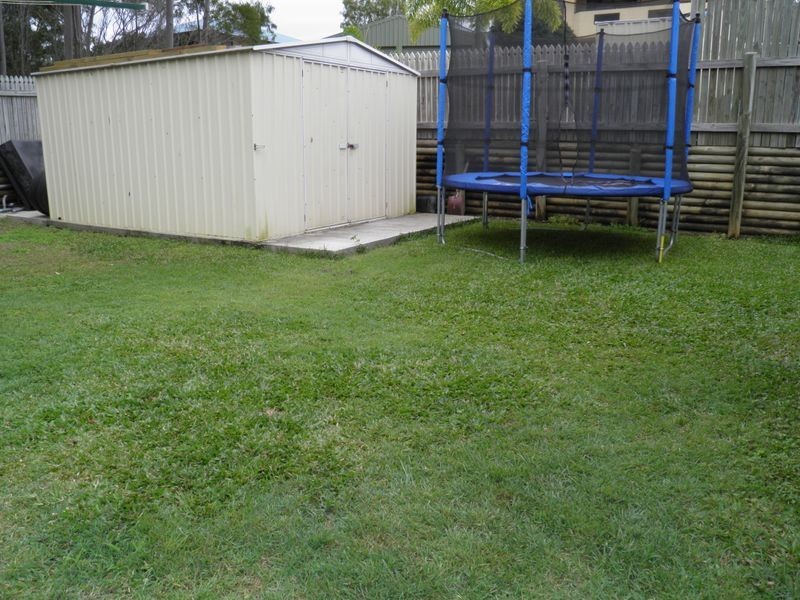 5 Banksia Street, Boyne Island QLD 4680