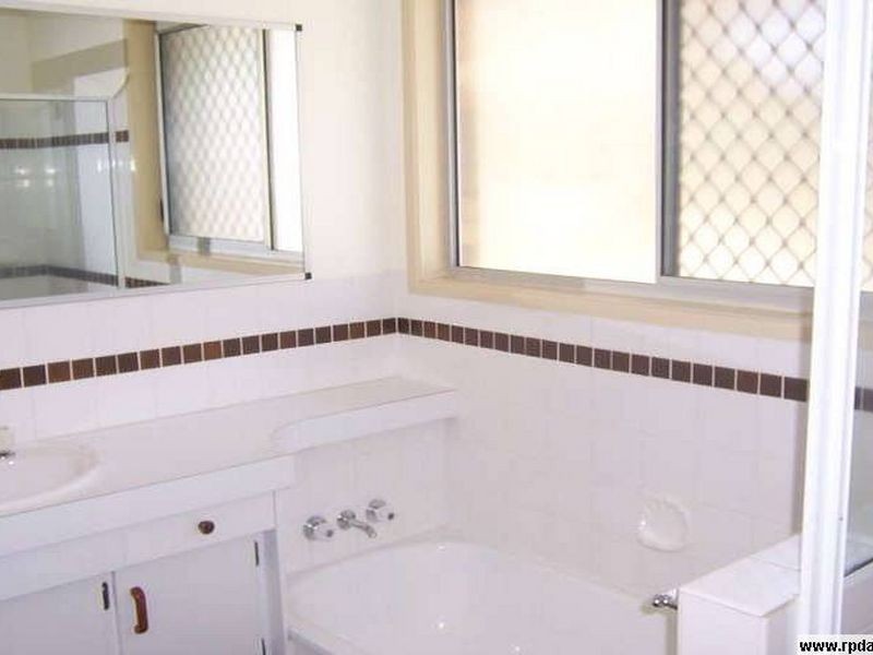 26 Parkside Street, Tannum Sands QLD 4680