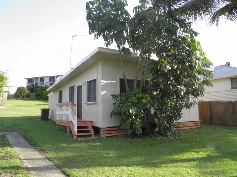 2 Coral Street, Tannum Sands QLD 4680
