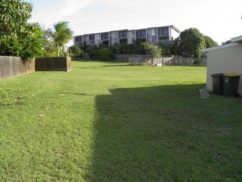 2 Coral Street, Tannum Sands QLD 4680