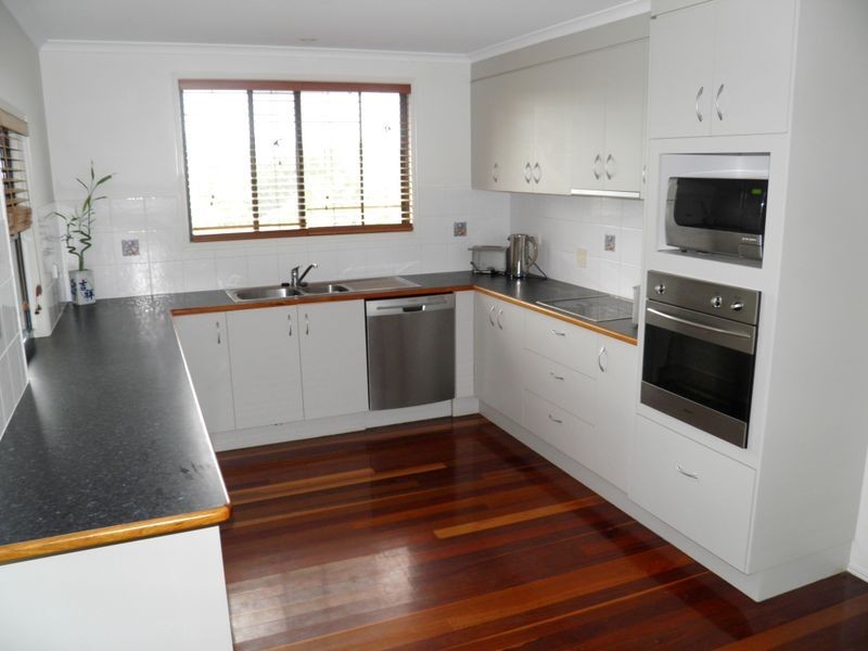 6 Timbertop Court, Tannum Sands QLD 4680