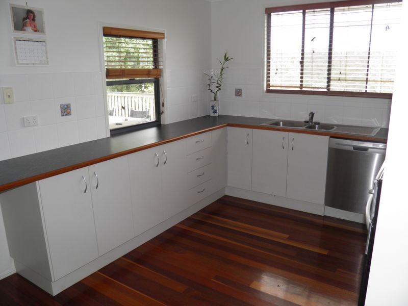 6 Timbertop Court, Tannum Sands QLD 4680