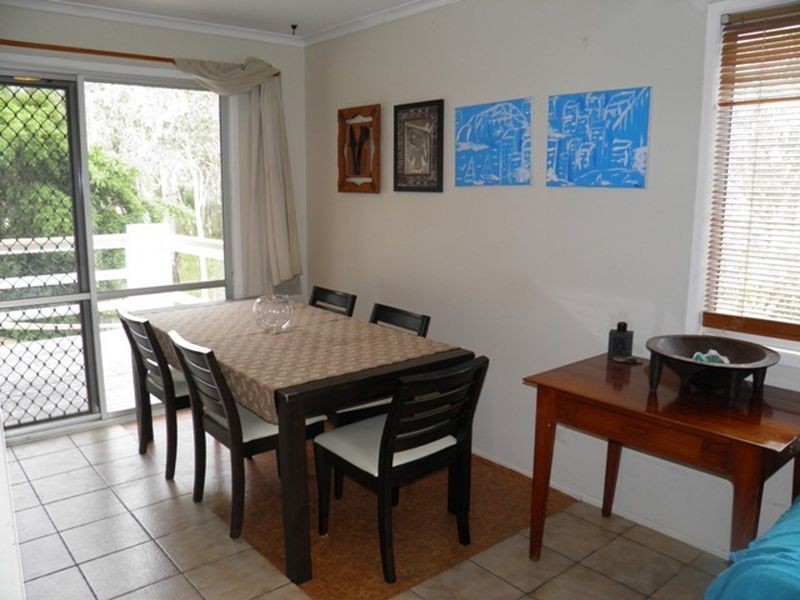 22 Alkina Crescent, Boyne Island QLD 4680