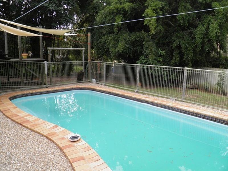 22 Alkina Crescent, Boyne Island QLD 4680