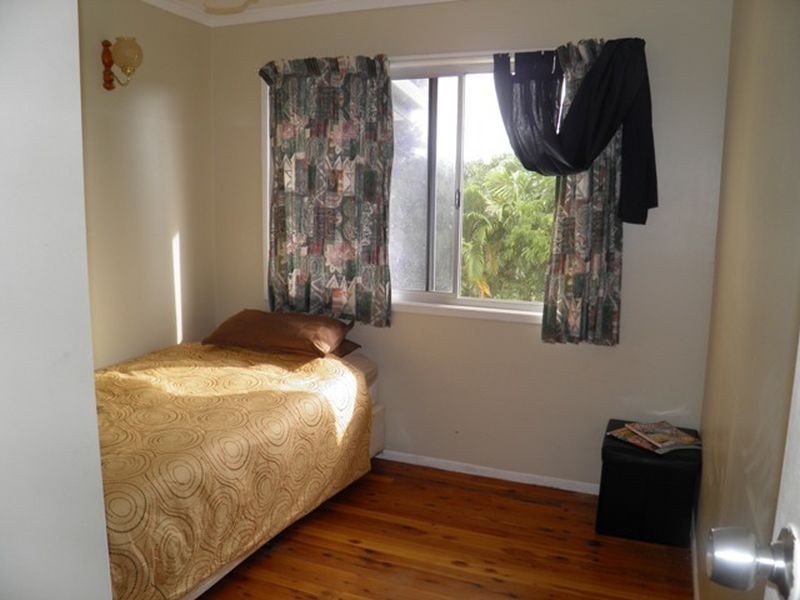 22 Alkina Crescent, Boyne Island QLD 4680