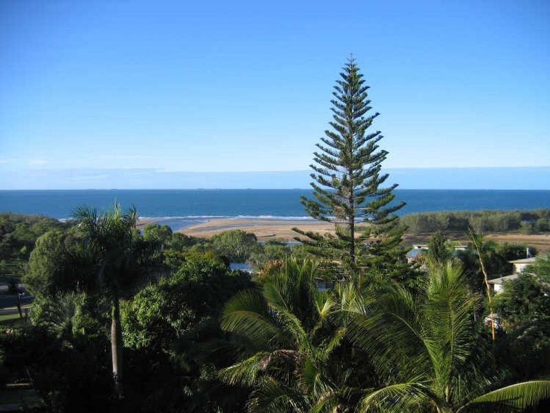 5 Creek Road, Tannum Sands QLD 4680