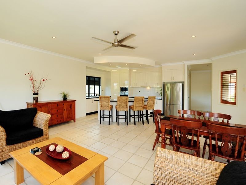 8 Riverside Drive, Tannum Sands QLD 4680