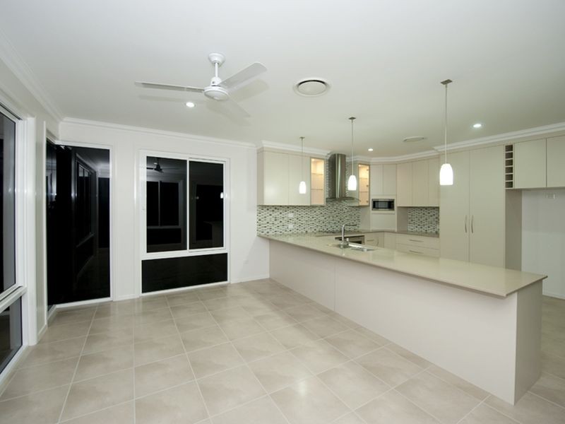 26 Riverside Drive, Tannum Sands QLD 4680