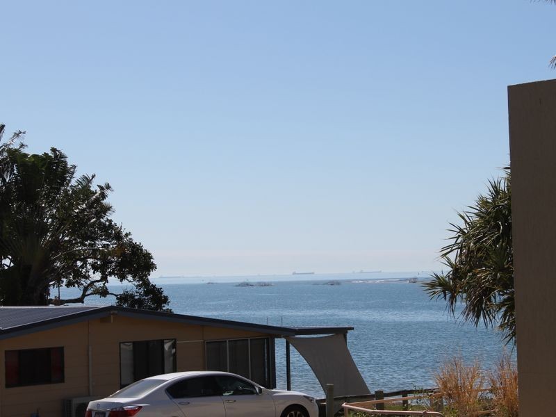 23 Island Esplanade, Boyne Island QLD 4680