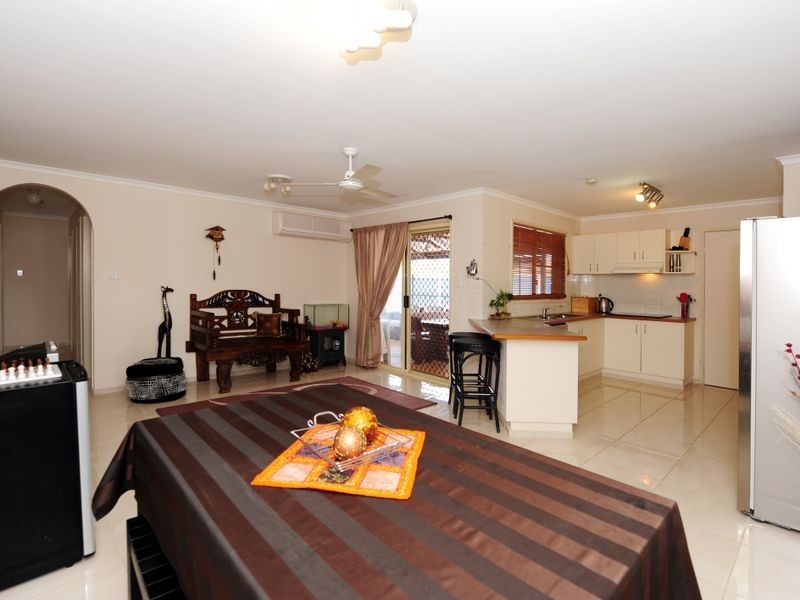 8 Werite Court, Boyne Island QLD 4680