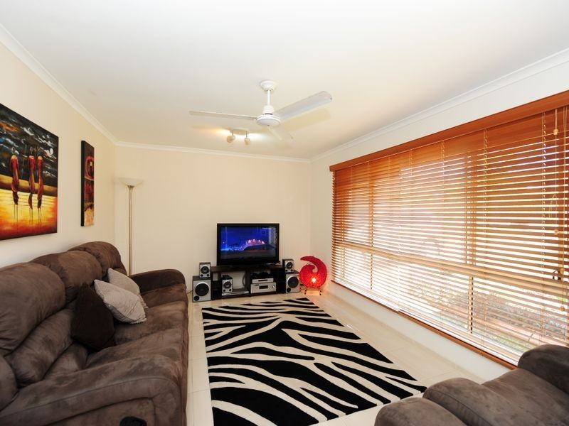 8 Werite Court, Boyne Island QLD 4680