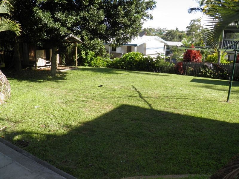 9 Crest Avenue, Boyne Island QLD 4680