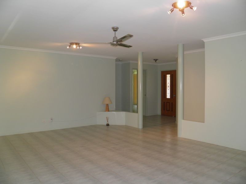 8 Cambridge Close, Tannum Sands QLD 4680