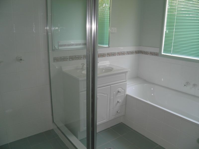 8 Cambridge Close, Tannum Sands QLD 4680