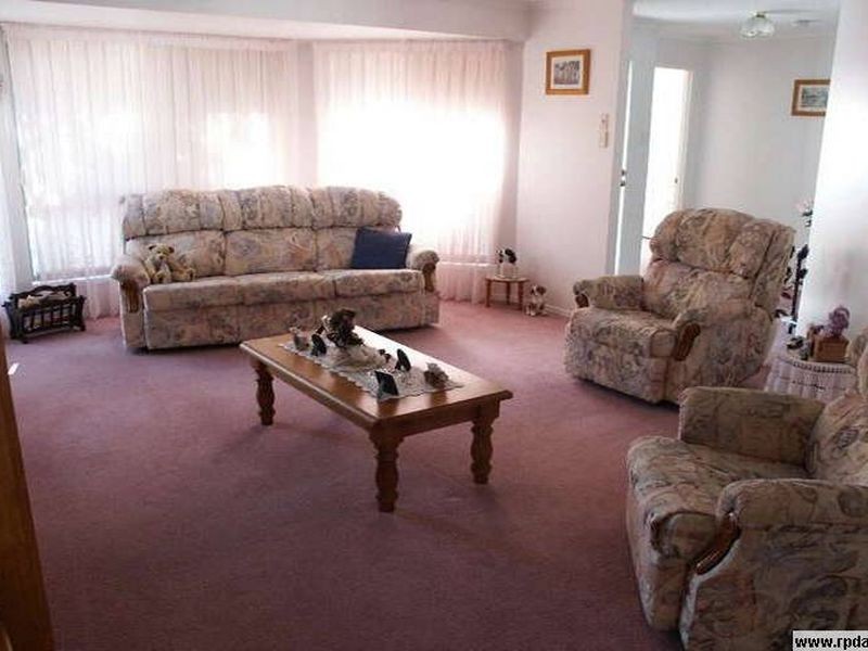 9 Kirrang Place, Boyne Island QLD 4680