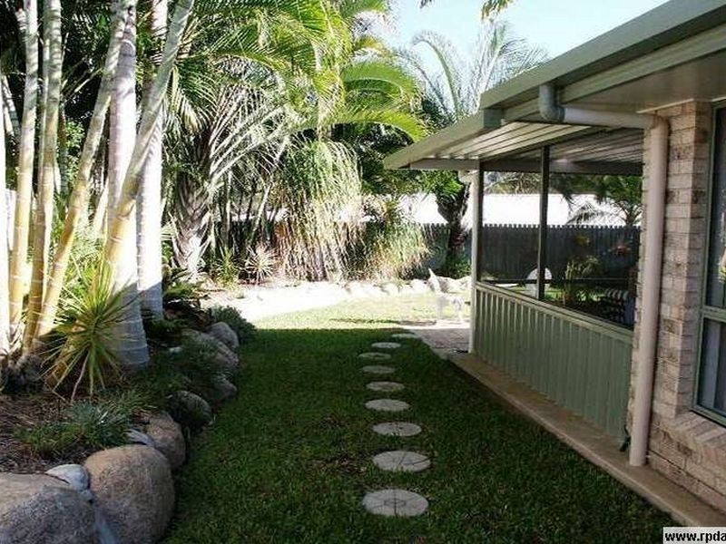 9 Kirrang Place, Boyne Island QLD 4680