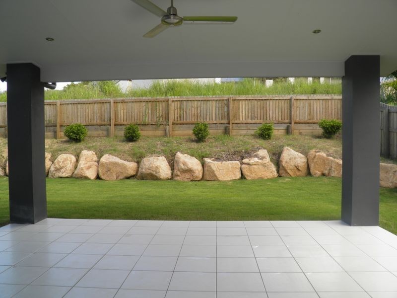 21 Lighthouse Drive, Boyne Island QLD 4680